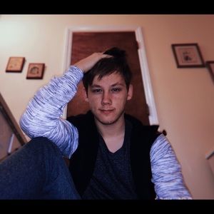 Meet your Posher, Dakota